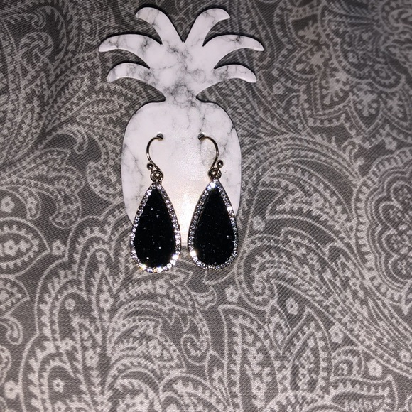 Black druzy earrings gorgeous with gold backing - Picture 4 of 5